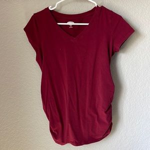 Red Old Navy Fitted Maternity V-neck Tee